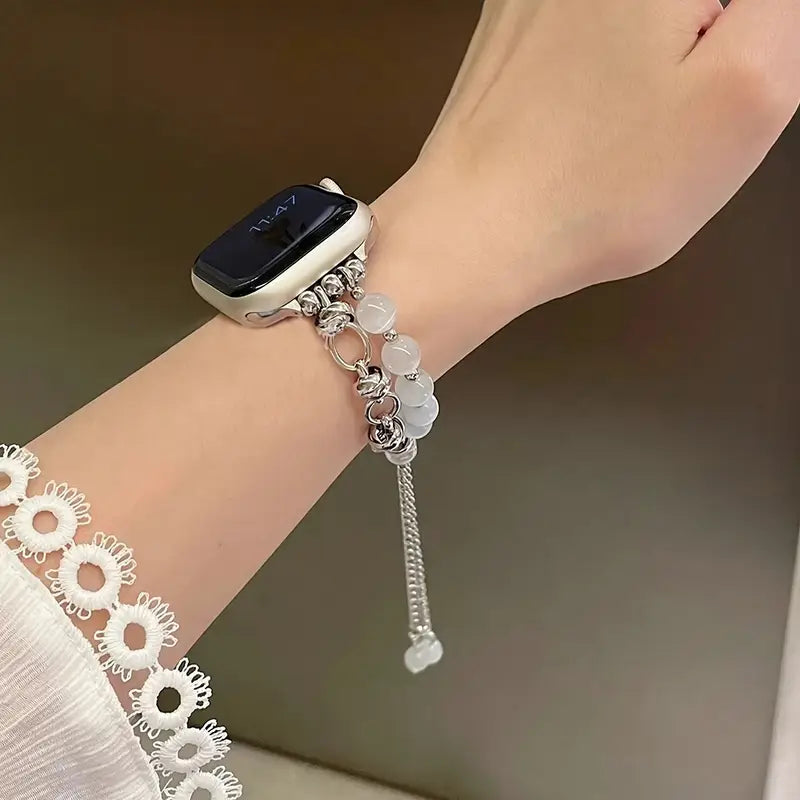 Luxury Beaded Watch for your Wrist – Elegant Gold & Crystal.